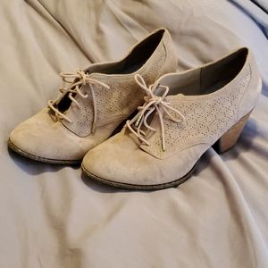 Dr. Scholl's taupe suede bootie
